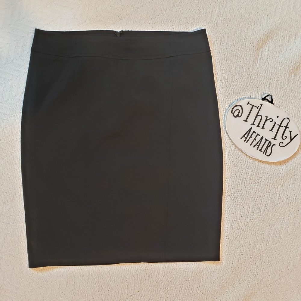 Black Mini Skirt Body Con Back vent 28"W 20"L